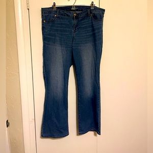 Old Navy bootcut jeans - medium wash